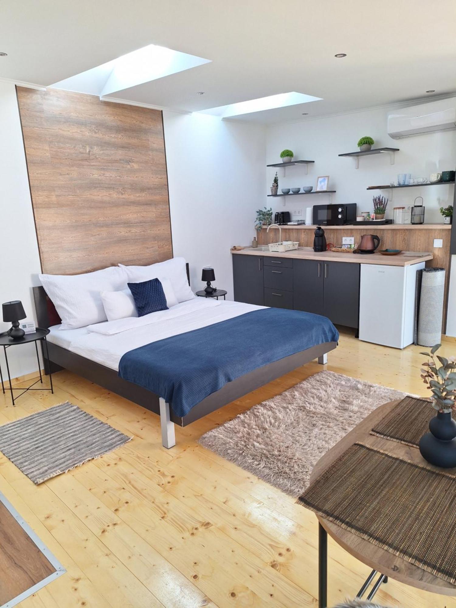 Varfal Apartman II Eger Exteriör bild